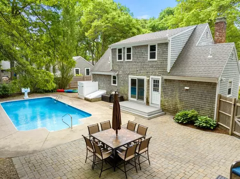 24 E Harbor Dr, Falmouth, MA 02540