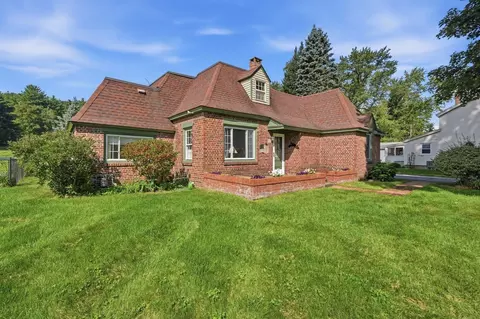 88 Homestead Ave, Greenfield, MA 01301