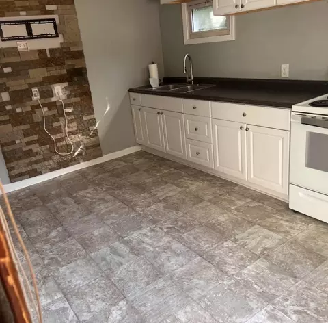 Kitchen - 47 Lakeside Ave, Webster, MA 01570 photo 2 of 4