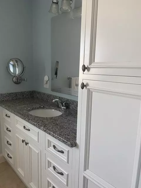 Bath - 919 Bay #110, Fall River, MA 02724 photo 3 of 4