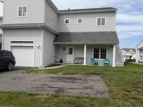 Exterior - 919 Bay #110, Fall River, MA 02724 photo 3 of 8