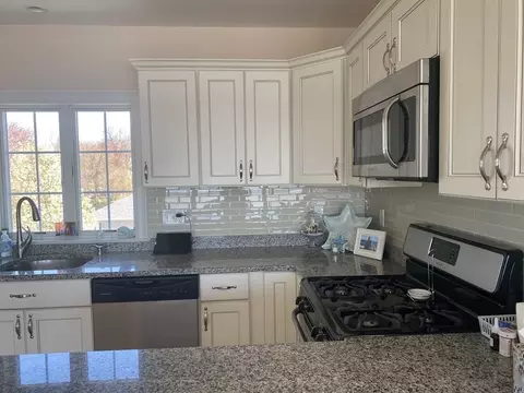 Kitchen - 919 Bay #110, Fall River, MA 02724 photo 4 of 5