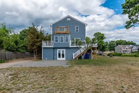 Exterior - 22 Avenue A, Wareham, MA 02571 photo 6 of 12