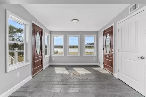 Entry Way - 22 Avenue A, Wareham, MA 02571 photo 2 of 3