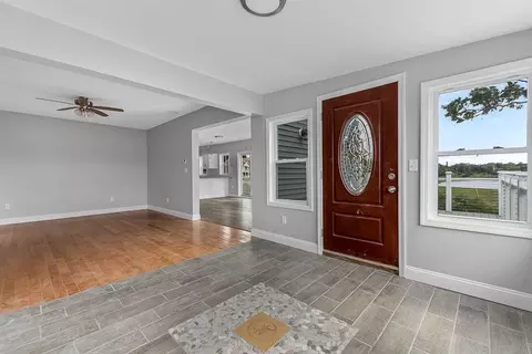 Entry Way - 22 Avenue A, Wareham, MA 02571 photo 1 of 3