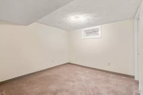 Bedroom - 11 Munroe Dr, Plainville, MA 02762 photo 5 of 5