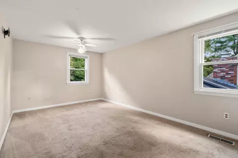 Bedroom - 11 Munroe Dr, Plainville, MA 02762 photo 3 of 5