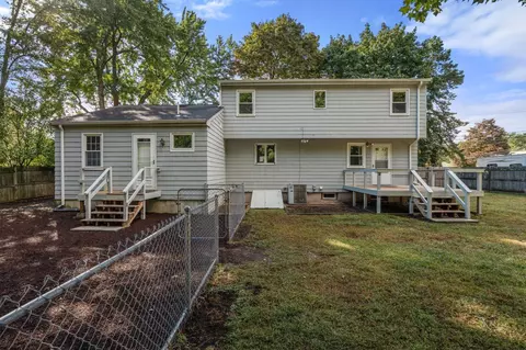Exterior - 11 Munroe Dr, Plainville, MA 02762 photo 10 of 10