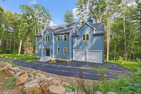69 Denfield Rd, Charlton, MA 01507