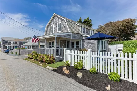 12 Atlantic St, Harwich, MA 02646