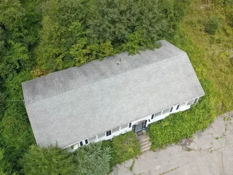 27 Douglas Rd, Webster, MA 01570 photo 7