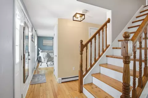 Entry Way - 66 Buttonwood Ave, Sutton, MA 01590 photo 1 of 2