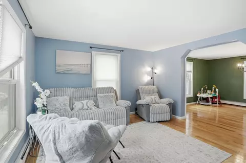 Living - 66 Buttonwood Ave, Sutton, MA 01590 photo 3 of 3