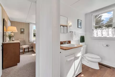 Bath - 80 Cove Rd, Eastham, MA 02642 photo 3 of 4