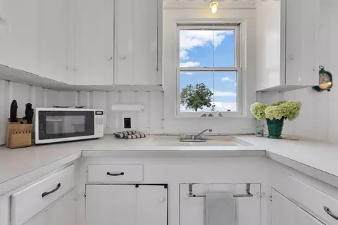 Kitchen - 80 Cove Rd, Eastham, MA 02642 photo 2 of 6