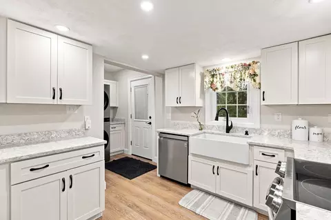 Kitchen - 7 Bridal Path, Ashburnham, MA 01430 photo 3 of 4
