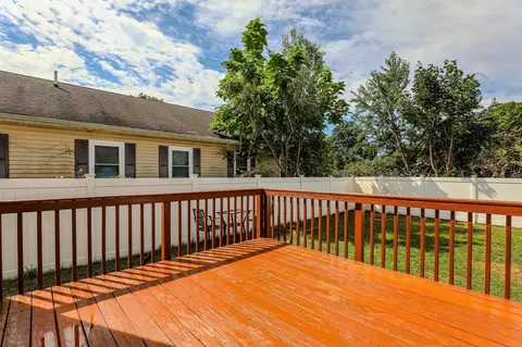 Exterior - 122 Ambrose St, Springfield, MA 01109 photo 4 of 9