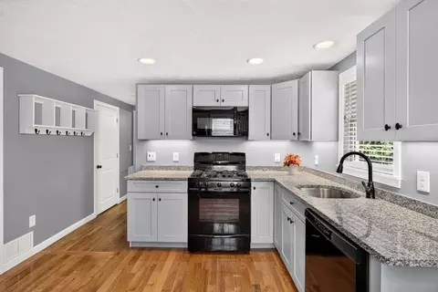 Kitchen - 52 Willimantic Dr, Marstons Mills, MA 02648 photo 1 of 3