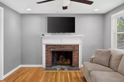 Living - 52 Willimantic Dr, Marstons Mills, MA 02648 photo 2 of 6