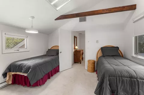 Bedroom - 2223 Samoset Rd, Mashpee, MA 02649 photo 5 of 6