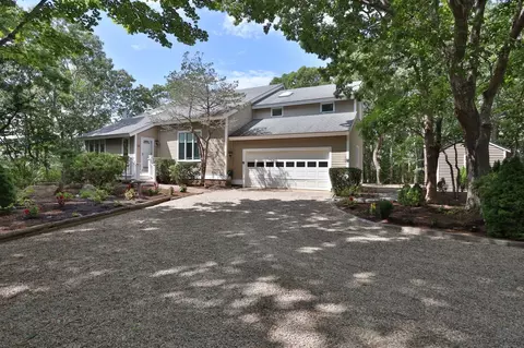 Exterior - 2223 Samoset Rd, Mashpee, MA 02649 photo 1 of 4
