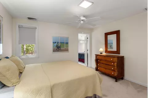 Bedroom - 2223 Samoset Rd, Mashpee, MA 02649 photo 4 of 6