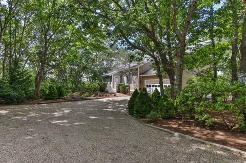 Exterior - 2223 Samoset Rd, Mashpee, MA 02649 photo 4 of 4