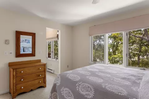 Bedroom - 2223 Samoset Rd, Mashpee, MA 02649 photo 3 of 6