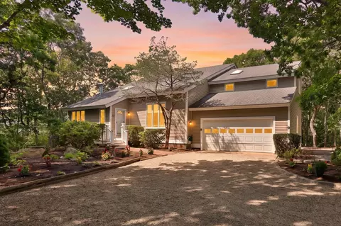 Exterior - 2223 Samoset Rd, Mashpee, MA 02649 photo 3 of 4