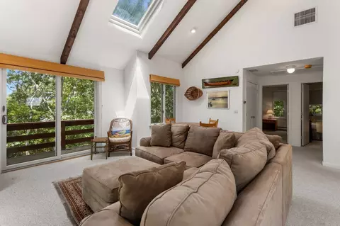 Living - 2223 Samoset Rd, Mashpee, MA 02649 photo 7 of 7