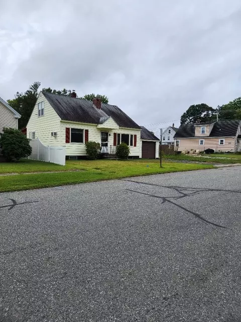 81 King St, Nashua, NH 03060