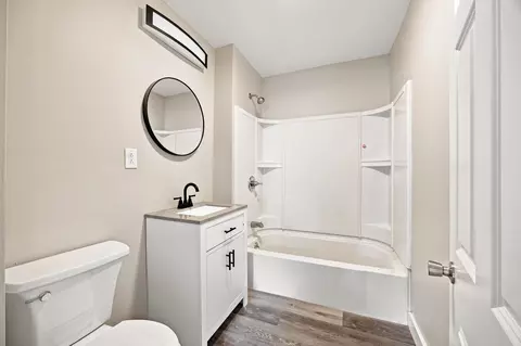 Bath - 415 Orange St, Springfield, MA 01108 photo 1 of 1