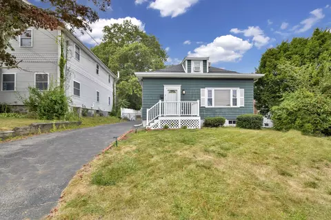Exterior - 7 Williams Ave, Dedham, MA 02026 photo 2 of 4