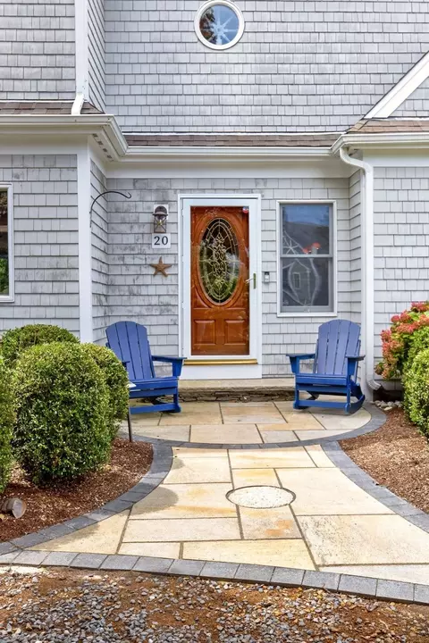 20 Circle Dr, Chatham, MA 02659