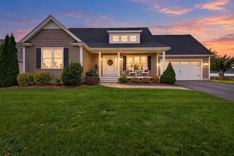 2 Hybrid Dr, Lakeville, MA 02347