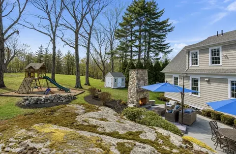 Exterior - 21 Chadbourne Rd, Lexington, MA 02421 photo 2 of 5