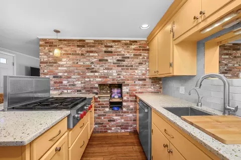 Kitchen - 62 Hillside Dr, Centerville, MA 02632 photo 4 of 6