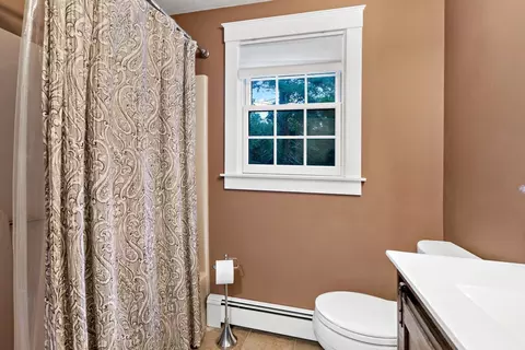 Bath - 18 Dinahs Way, Wareham, MA 02571 photo 6 of 7