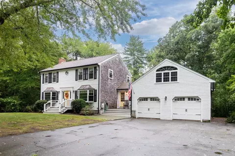 Exterior - 18 Dinahs Way, Wareham, MA 02571 photo 3 of 9