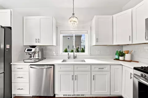 18 Partridge Ave, Somerville, MA 02145