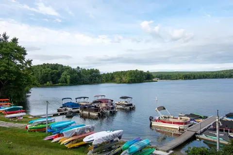View/Area - 604 Beacon Park #604, Webster, MA 01570 photo 2 of 8