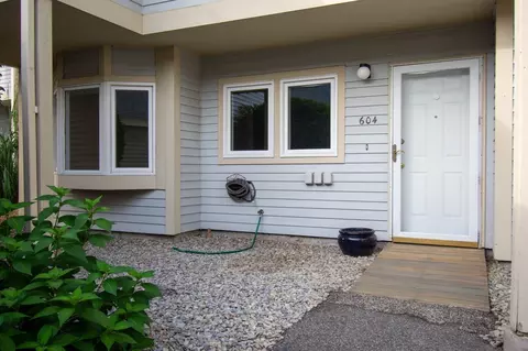 Exterior - 604 Beacon Park #604, Webster, MA 01570 photo 3 of 7