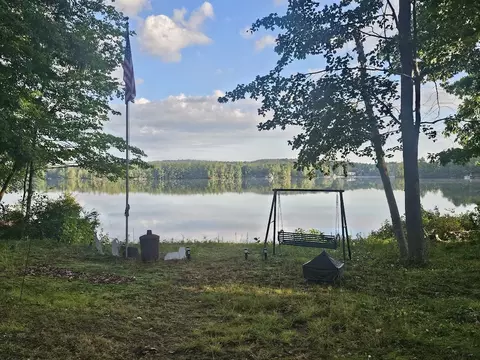 12 Hemlock Dr, Lunenburg, MA 01462