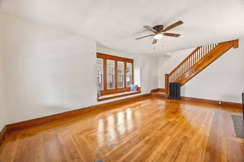 Living - 136 Marsden St, Springfield, MA 01109 photo 4 of 6