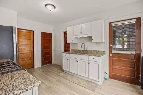 Other - 136 Marsden St, Springfield, MA 01109 photo 3 of 4