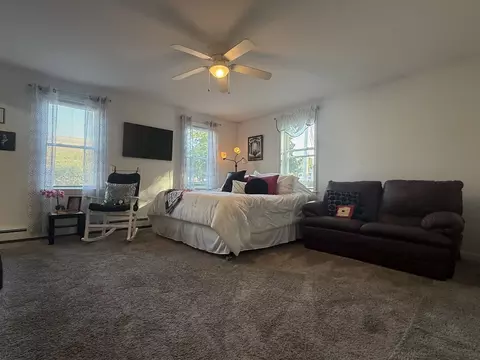 Bedroom - 342 Onset Ave, Wareham, MA 02571 photo 1 of 3