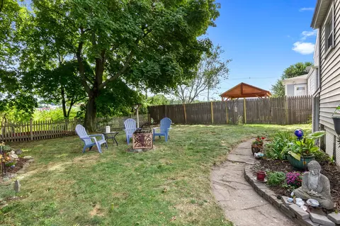 Exterior - 5 Walcott Rd, Danvers, MA 01923 photo 3 of 4
