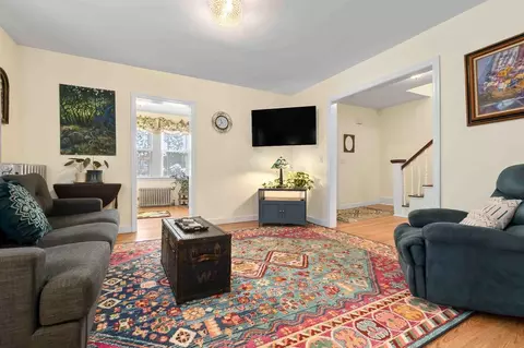 Living - 5 Walcott Rd, Danvers, MA 01923 photo 2 of 3