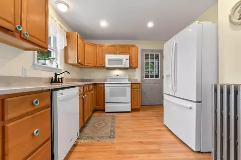 Kitchen - 5 Walcott Rd, Danvers, MA 01923 photo 1 of 2