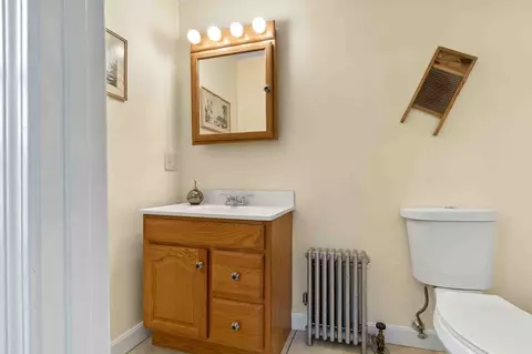 Bath - 5 Walcott Rd, Danvers, MA 01923 photo 1 of 2